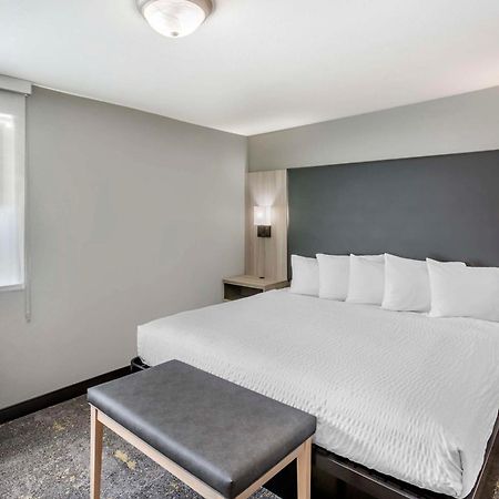 Best Western Plus Weston Inn Логан Экстерьер фото